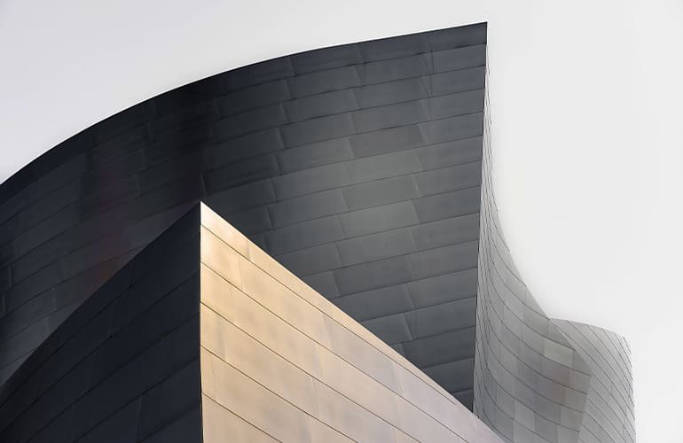 مشروع جامعة الملك خالد – صيانة وتشغيل مولدات ولوحات ATS